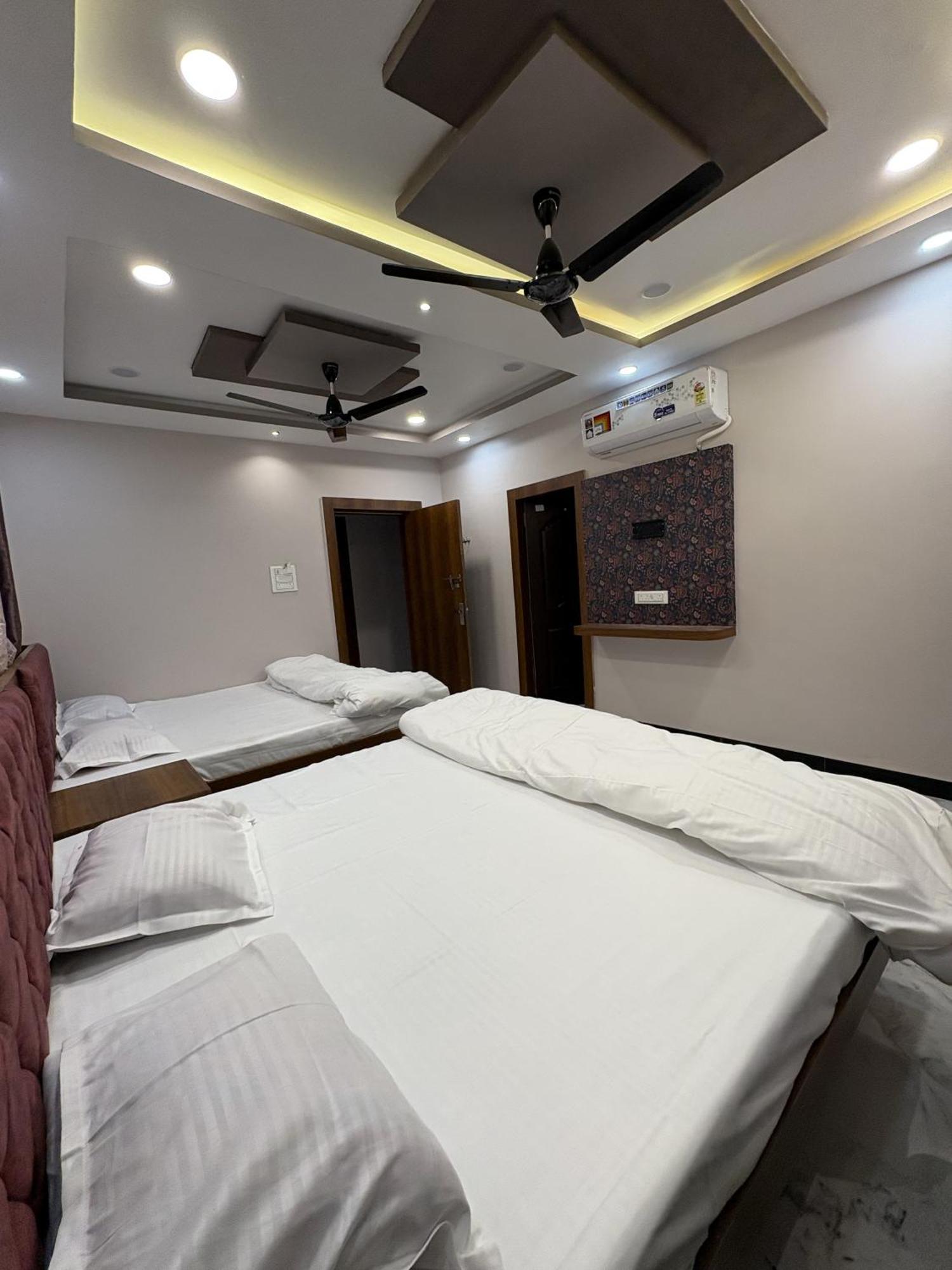Shree Trilokeshwar Guest House 우자인 외부 사진